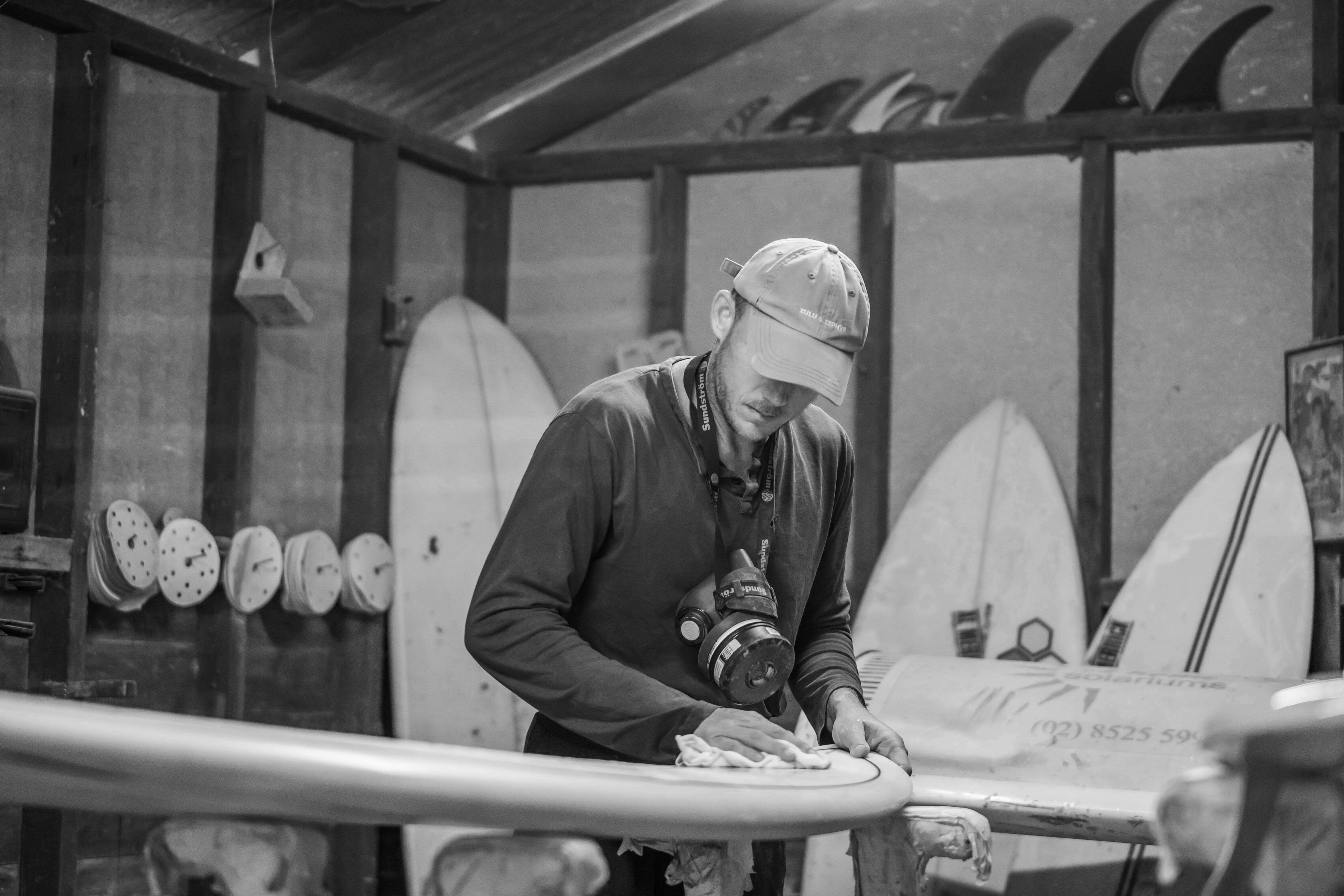 we repair and fix surfboards near Byron bay